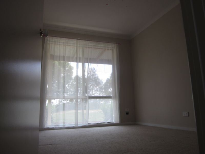 13 LLowalong Road, Stratford VIC 3862