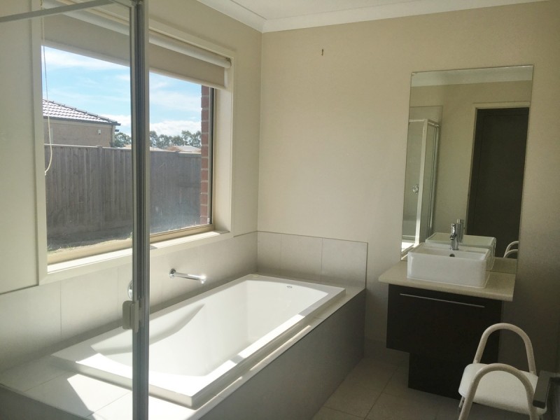 7 Cantwell Drive, Sale VIC 3850