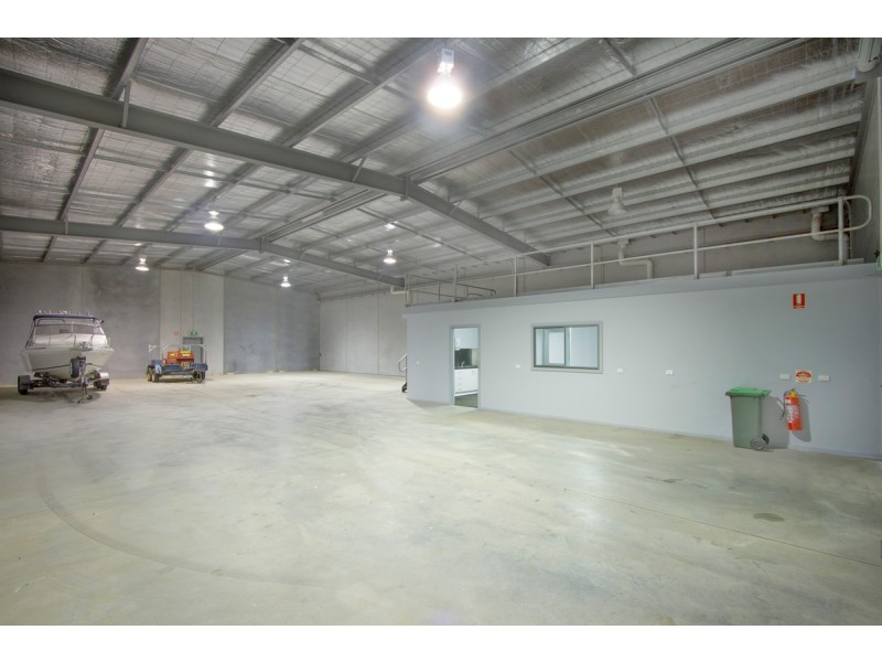 2/10 Wade Court, Sale VIC 3850