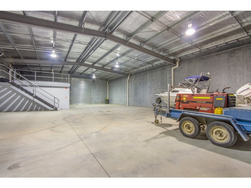 2/10 Wade Court, Sale VIC 3850