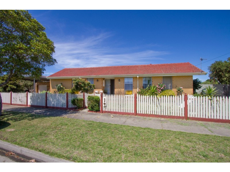 65 Jackson Avenue, Sale VIC 3850