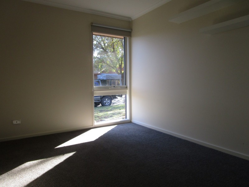 1/8 Ashley Court, Sale VIC 3850