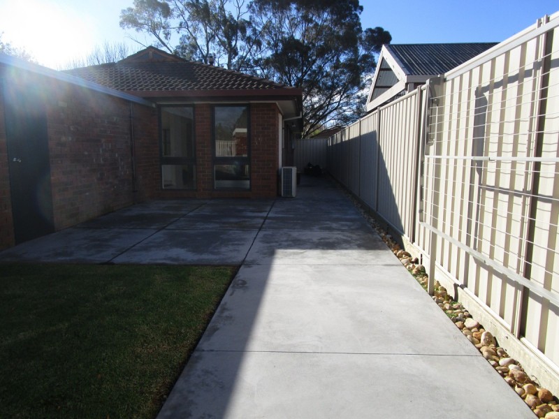 1/8 Ashley Court, Sale VIC 3850