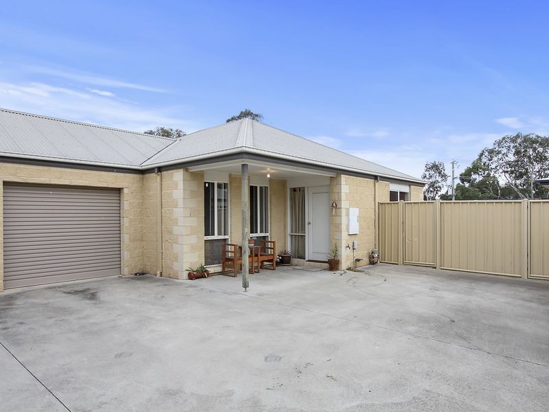 2/1C Duke Street, Maffra VIC 3860