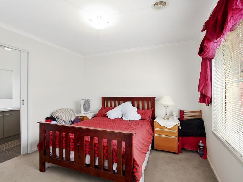 2/1C Duke Street, Maffra VIC 3860