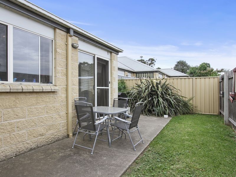 2/1C Duke Street, Maffra VIC 3860