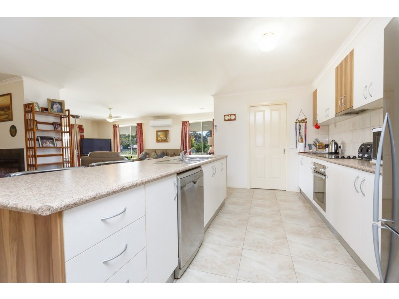 71 Boundary Creek Road, Longford VIC 3851