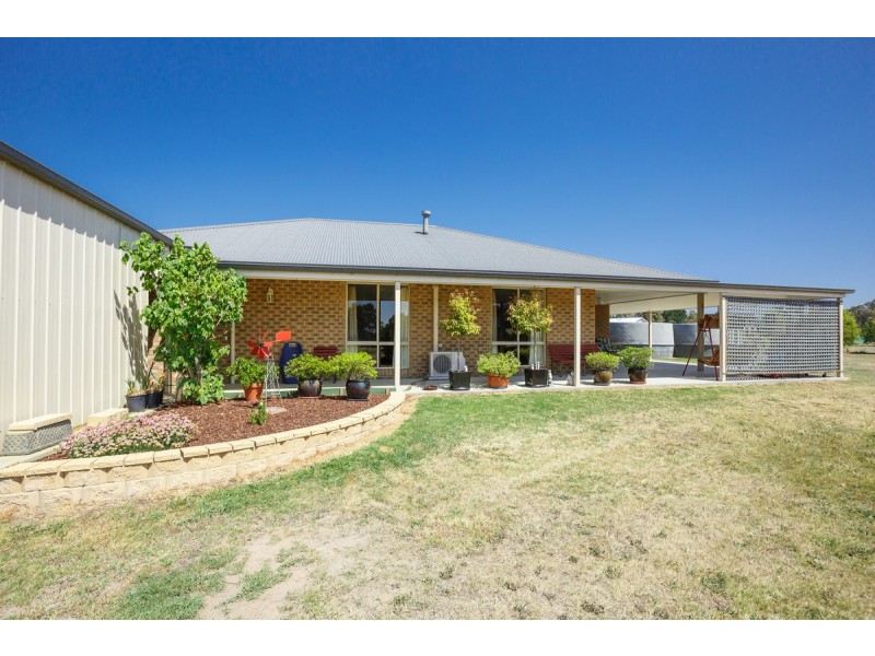 71 Boundary Creek Road, Longford VIC 3851