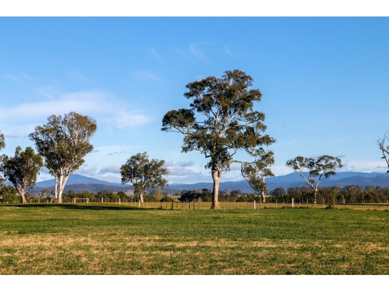 1578 Maffra Briagolong Road, Bushy Park VIC 3860