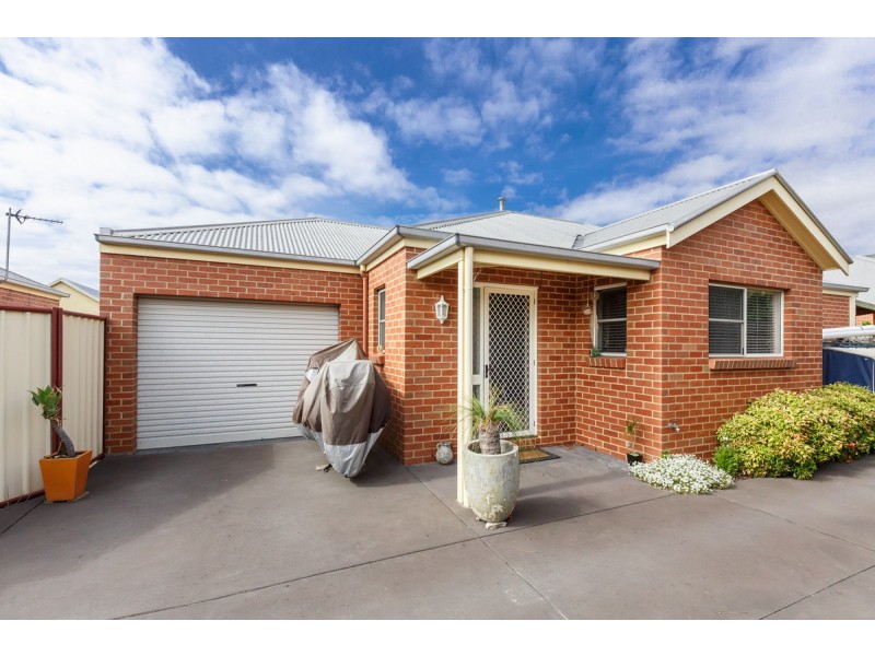 2/63 Marley Street, Sale VIC 3850
