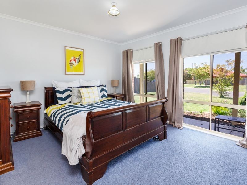 3 Pelican Court, Sale VIC 3850
