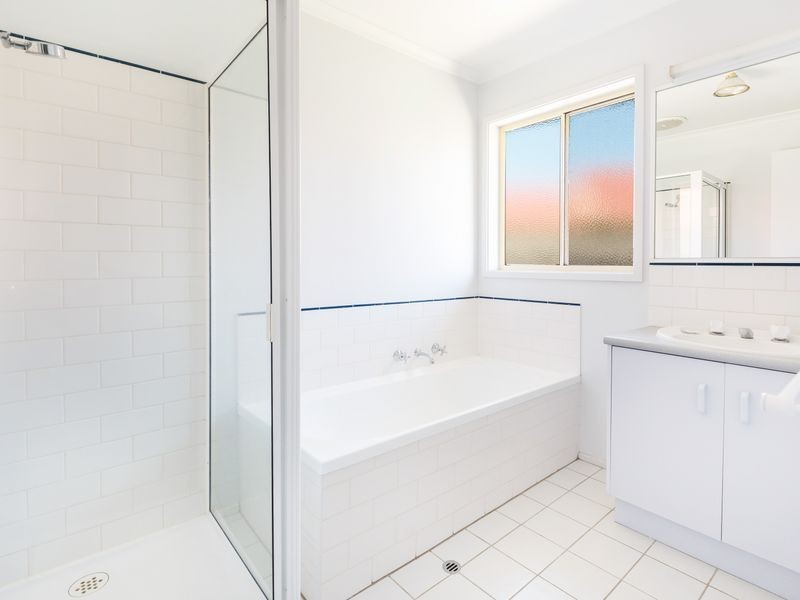 3 Pelican Court, Sale VIC 3850