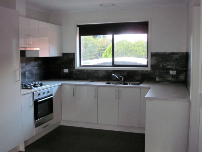 1/140 Guthridge Parade, Sale VIC 3850