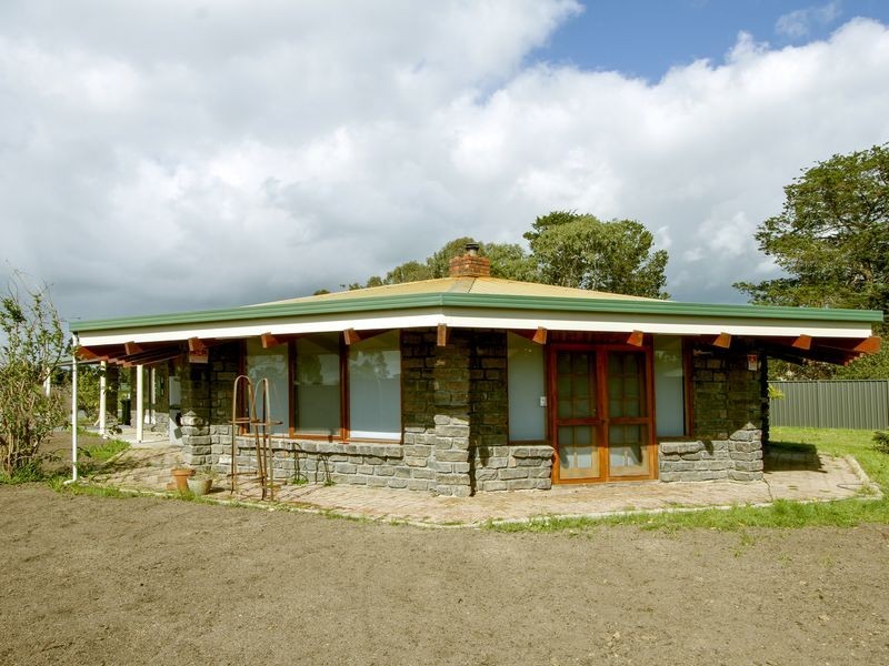 8 Pruden Court, Stratford VIC 3862