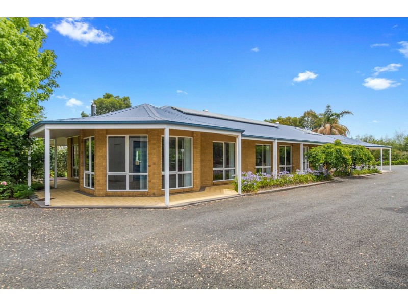 11 Galway Drive, Stratford VIC 3862