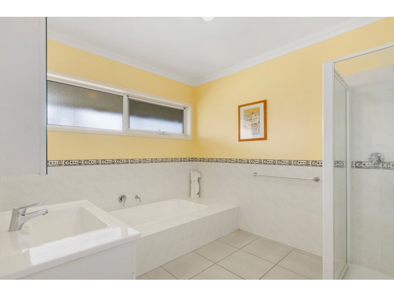 11 Galway Drive, Stratford VIC 3862