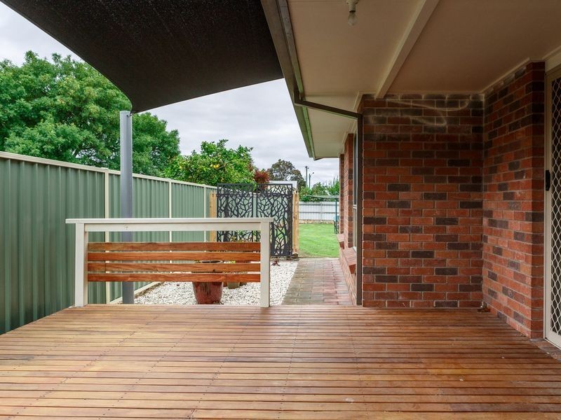 24 Jones Street, Stratford VIC 3862