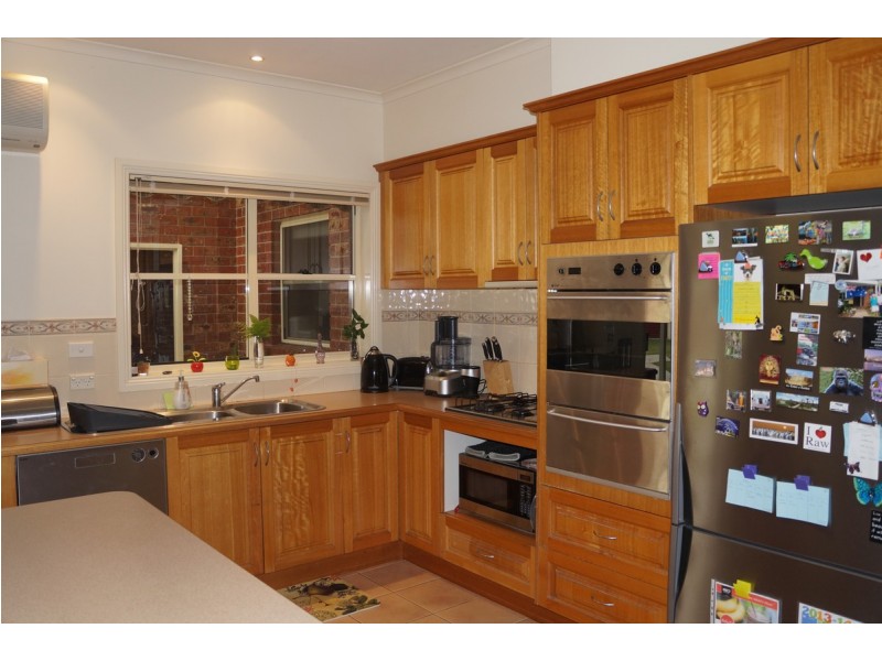 9 Finegan Court, Sale VIC 3850