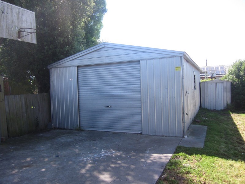 34 Leslie Street, Sale VIC 3850