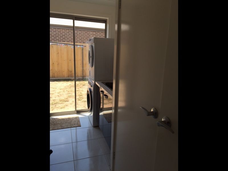 16 Relph Ave, Sale VIC 3850