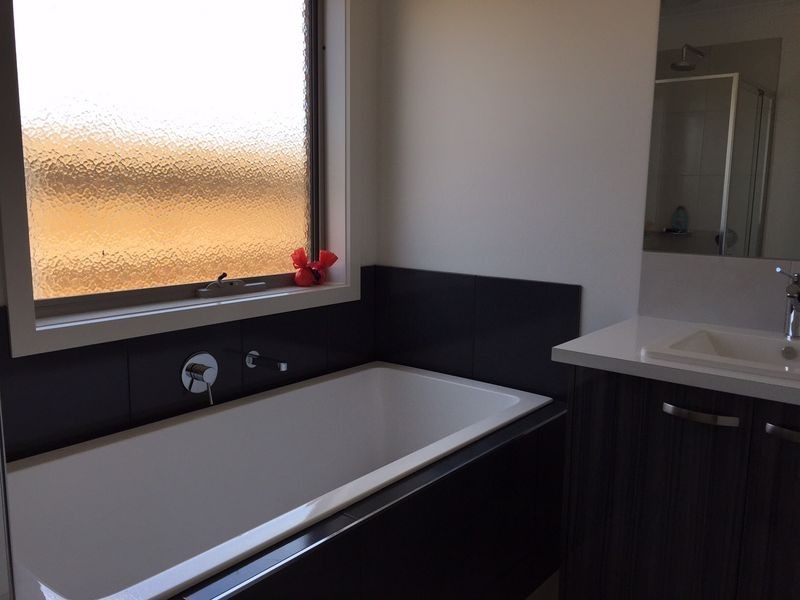 16 Relph Ave, Sale VIC 3850