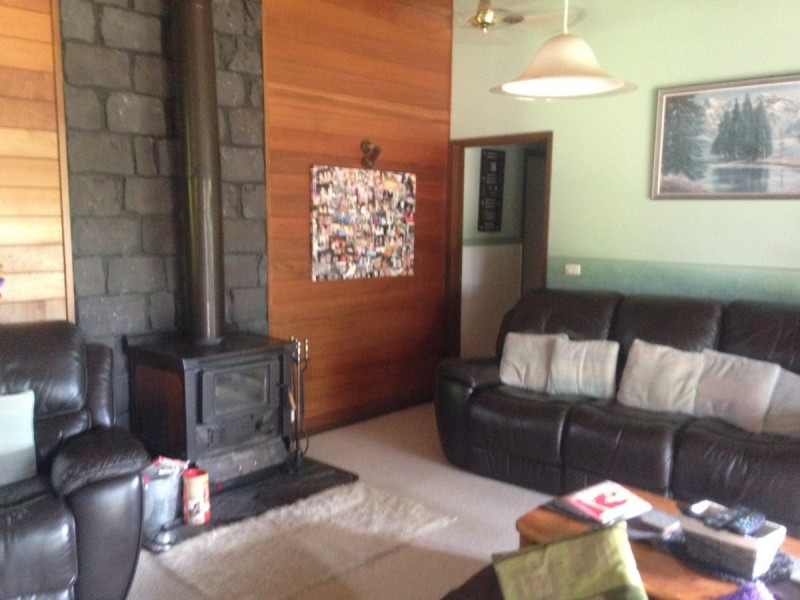 327 Redbank Road, Stratford VIC 3862