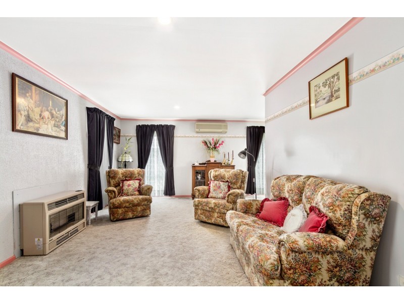 45 Jackson Avenue, Sale VIC 3850