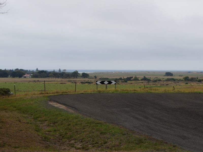 13 Pinetree Court, Seaspray VIC 3851