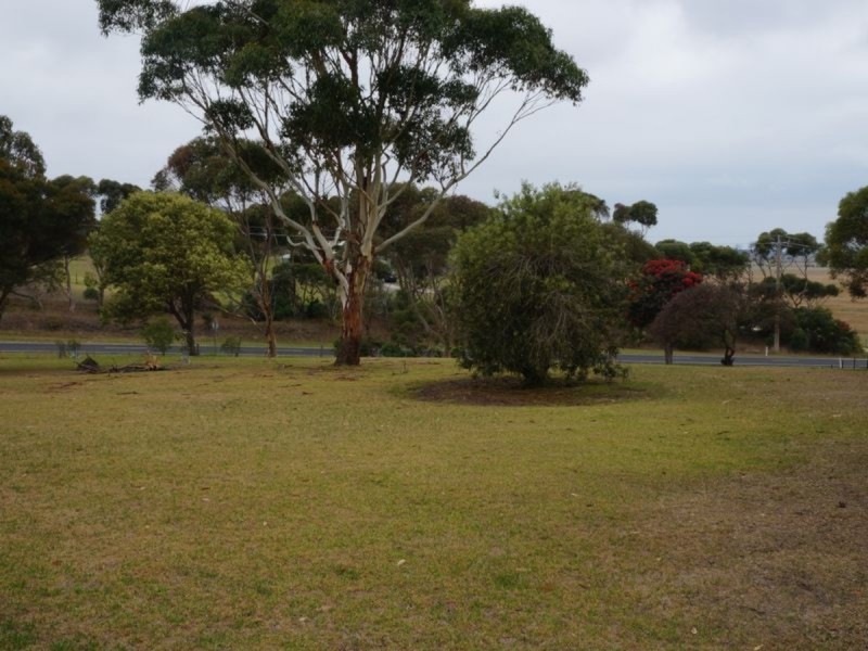 13 Pinetree Court, Seaspray VIC 3851