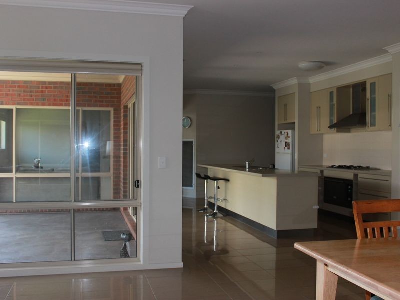 27 Marilyn Way, Sale VIC 3850