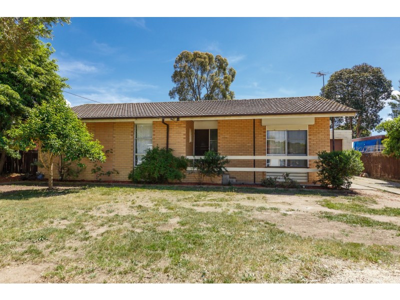 15 Treloar Street, Sale VIC 3850