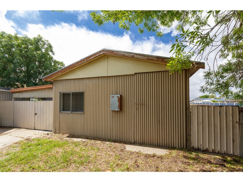 4/22 Lloyd Street, Stratford VIC 3862