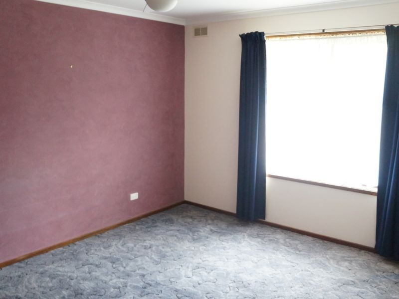 2 Aspect Court, Sale VIC 3850