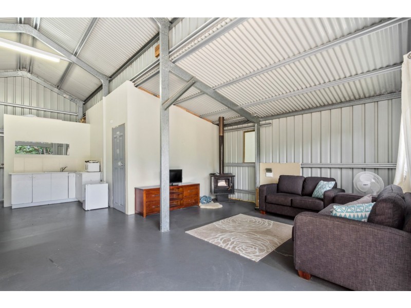 6140 South Gippsland Highway, Longford VIC 3851