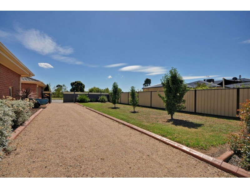 1 Sarah Court, Wurruk VIC 3850