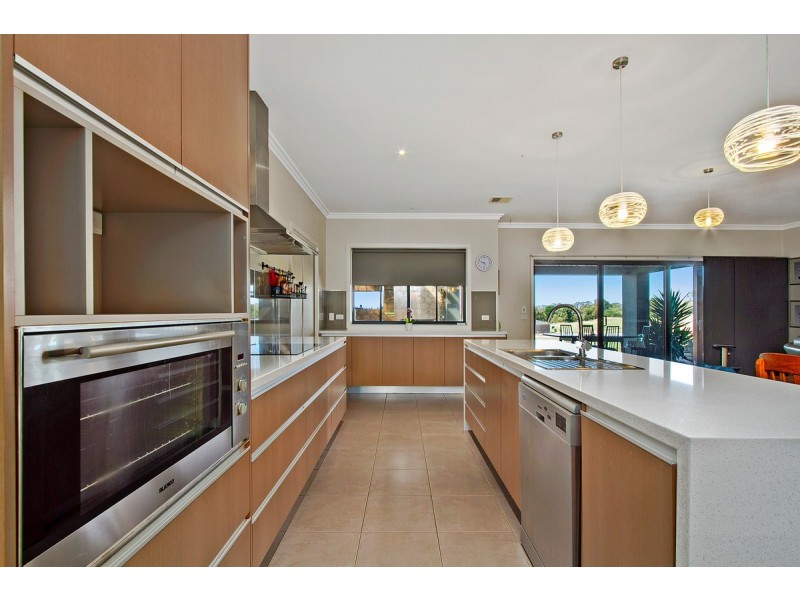 66 William Court, Longford VIC 3851