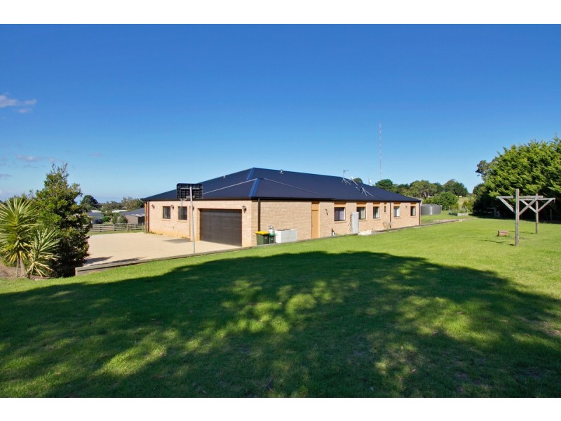 66 William Court, Longford VIC 3851