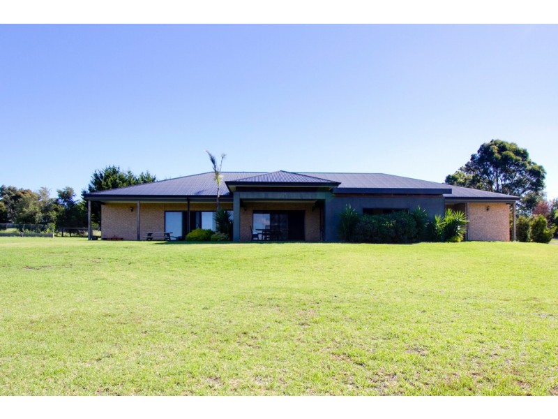 66 William Court, Longford VIC 3851