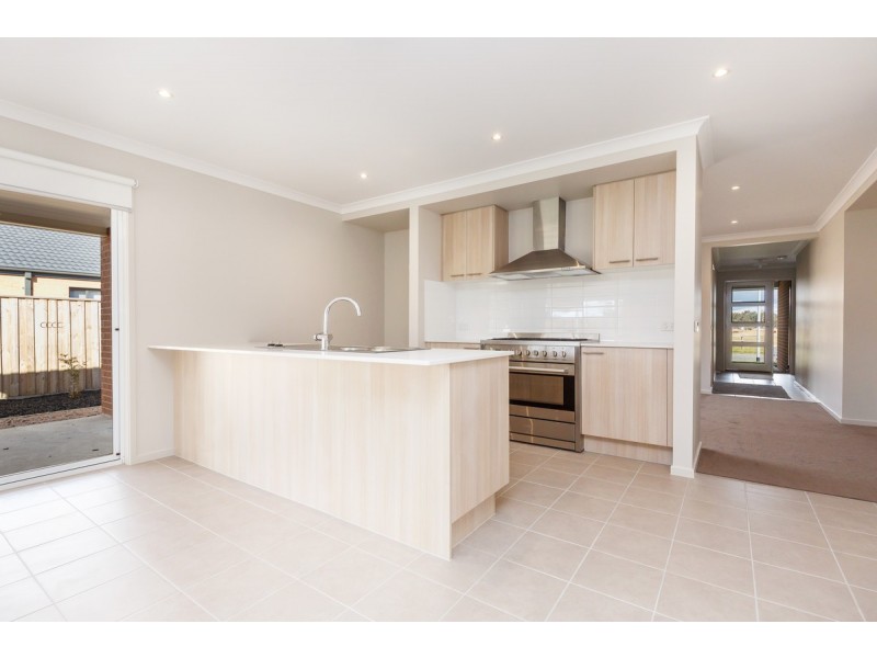 97 Hobson Street, Stratford VIC 3862