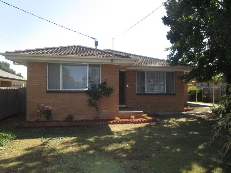 13 Rolland Street, Sale VIC 3850