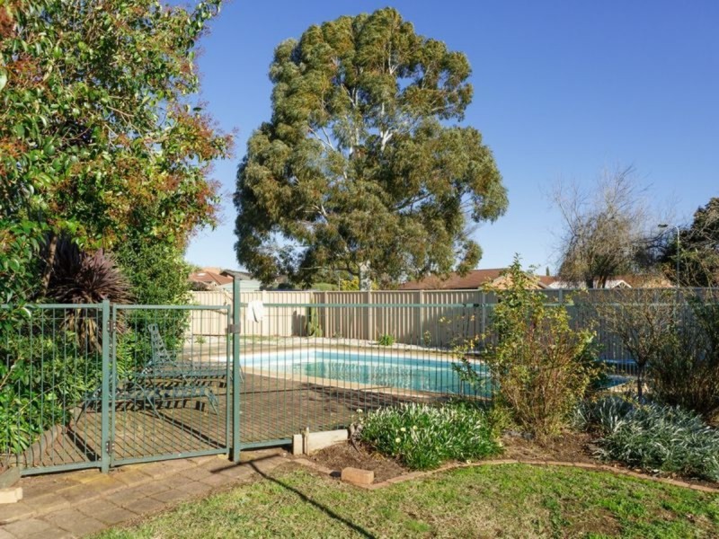 8 Julie Court, Sale VIC 3850