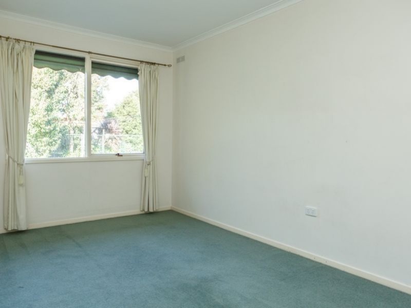 8 Julie Court, Sale VIC 3850