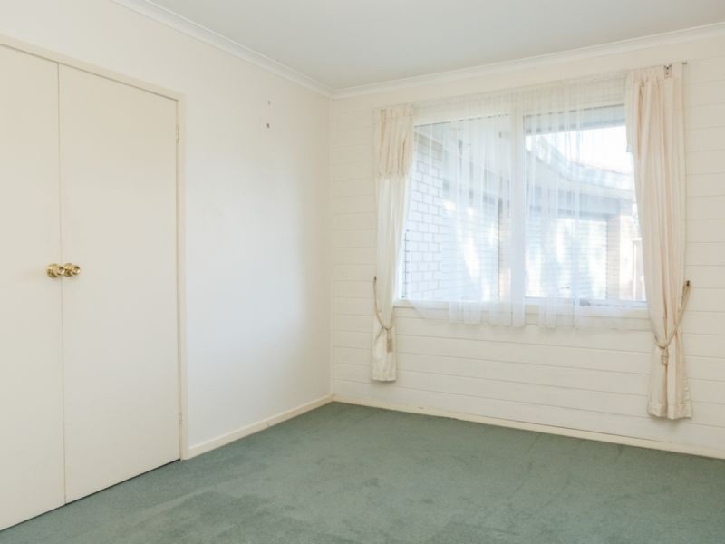 8 Julie Court, Sale VIC 3850