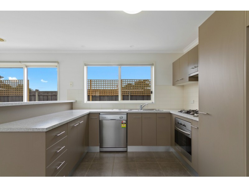 2/1C Duke Street, Maffra VIC 3860