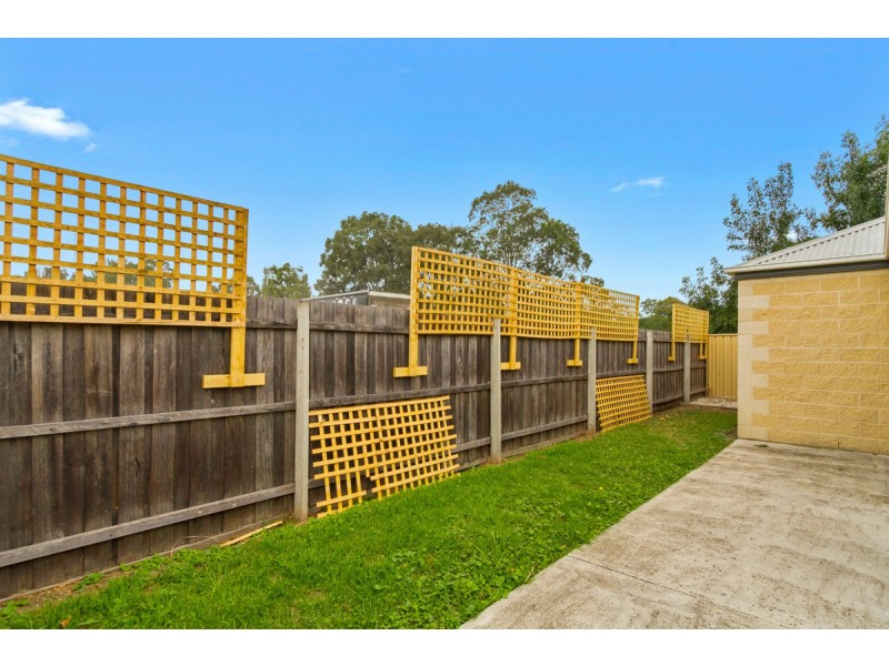 2/1C Duke Street, Maffra VIC 3860