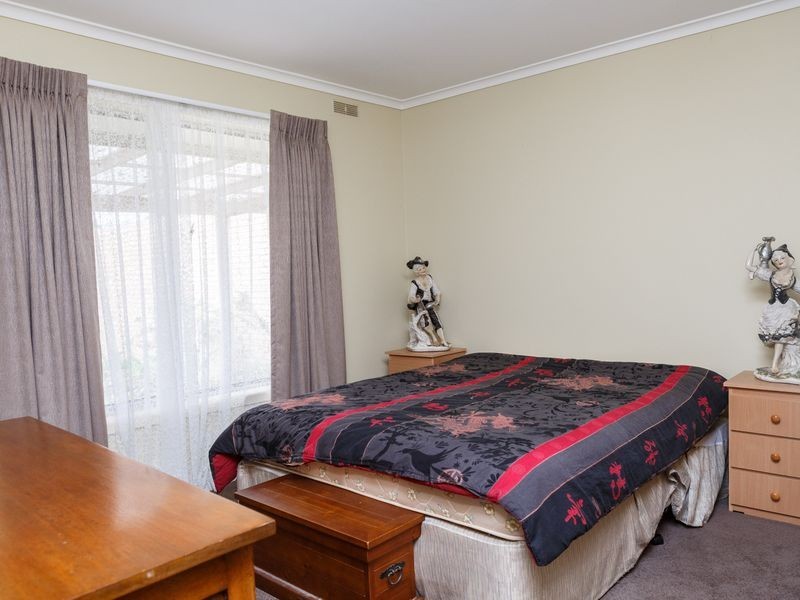 17 Rolland Street, Sale VIC 3850
