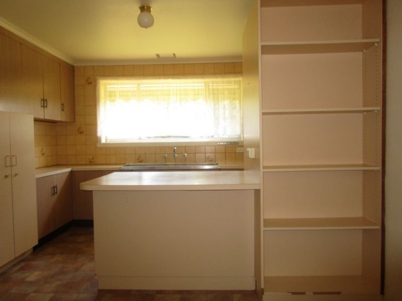 13 Rolland Street, Sale VIC 3850