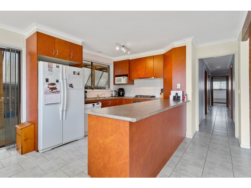 13 Cedar Street, Sale VIC 3850