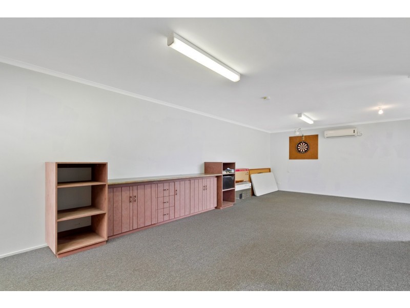 13 Cedar Street, Sale VIC 3850