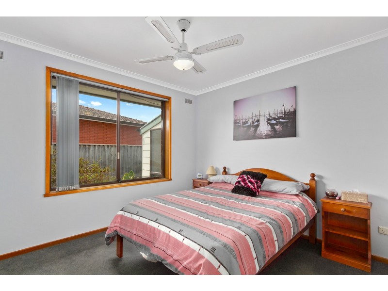 13 Cedar Street, Sale VIC 3850